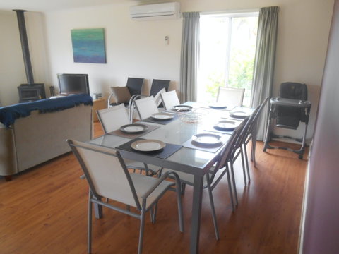 Decked Out In Vincent - Coogee Beach Accommodation 2