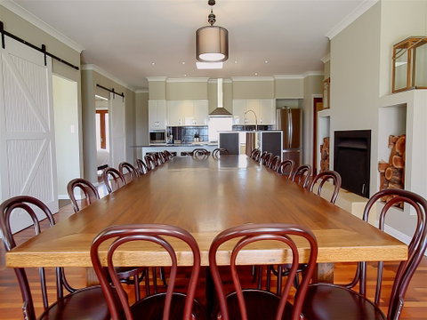 Degen Estate - Coogee Beach Accommodation 3