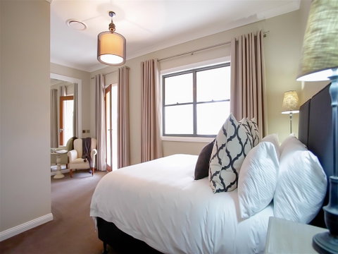 Degen Estate - Coogee Beach Accommodation 9
