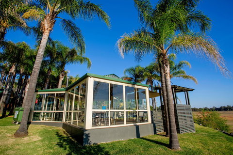 Discovery Parks - Lake Hume - Coogee Beach Accommodation 3