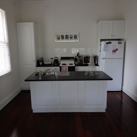 Dot's House - Coogee Beach Accommodation 2
