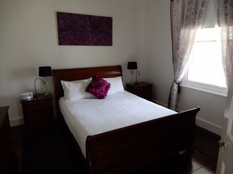 Dot's House - Coogee Beach Accommodation 4