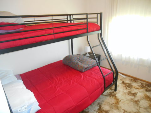 Family Ties - Coogee Beach Accommodation 6