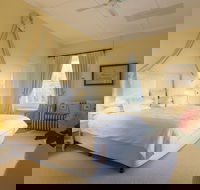 Faversham House - Coogee Beach Accommodation