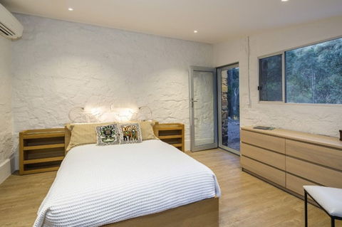 Foothills Retreat - Coogee Beach Accommodation 6