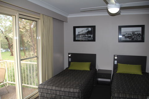 Galaxy Motel - Coogee Beach Accommodation 3