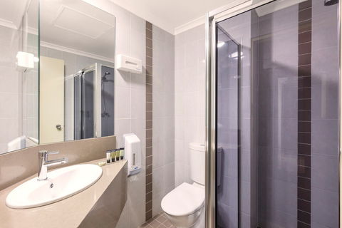 Garden City Hotel, BW Signature Collection - Coogee Beach Accommodation 3