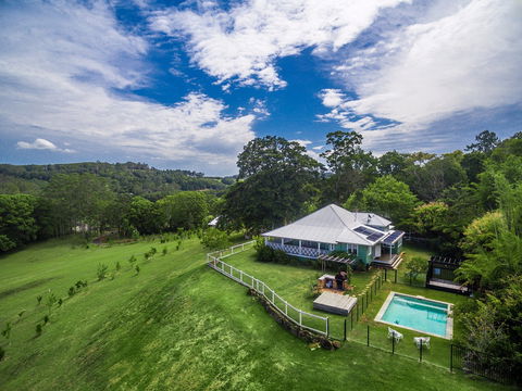 Basils Brush - Rural Bliss - Coogee Beach Accommodation 0