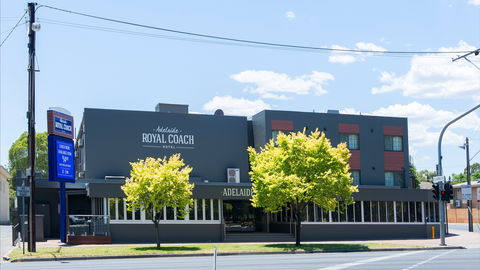Adelaide Royal Coach - Coogee Beach Accommodation 0