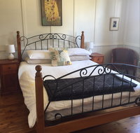 Minnie's Yass - Coogee Beach Accommodation