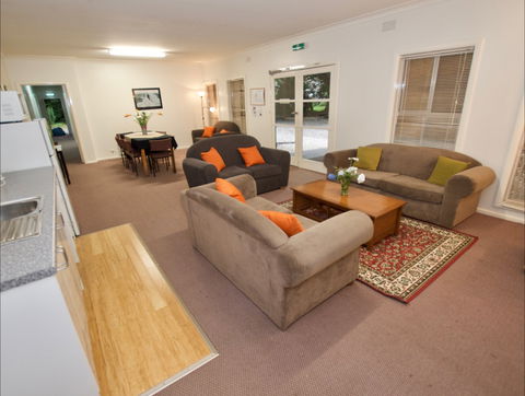 Mountain View Holiday Retreat - Coogee Beach Accommodation 2