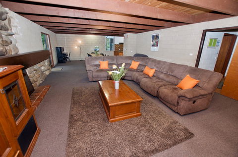 Mountain View Holiday Retreat - Coogee Beach Accommodation 4