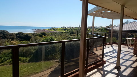 Ocean View - Coogee Beach Accommodation 2