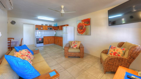 Sky View Units - Coogee Beach Accommodation 2