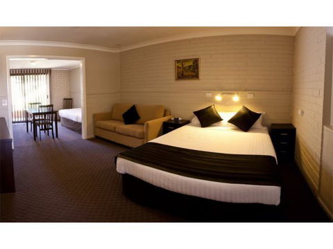 Snowy Mountains Resort - Coogee Beach Accommodation 4