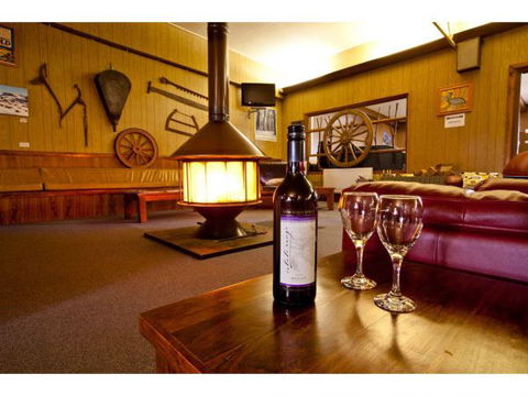 Snowy Mountains Resort - Coogee Beach Accommodation 7