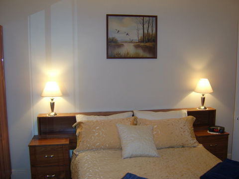 Squatters Cottage - Coogee Beach Accommodation 5