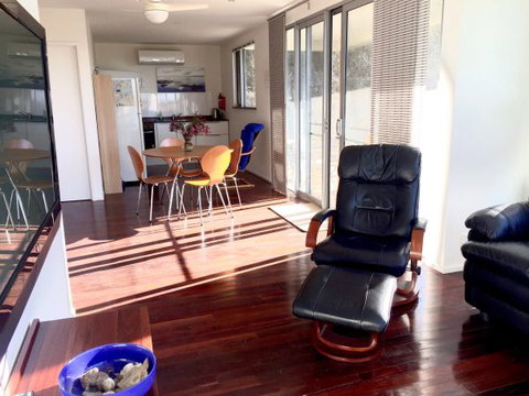 Sunrise On Falie - Coogee Beach Accommodation 0