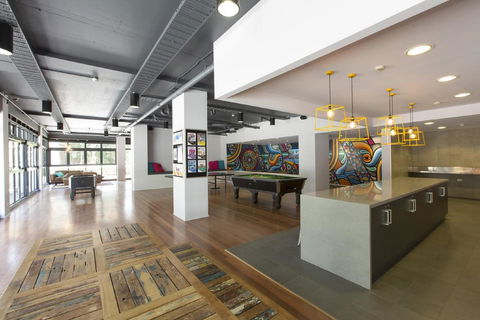 Sydney University Village - Coogee Beach Accommodation 3