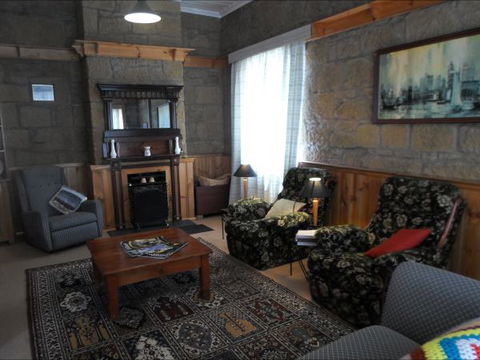 The Heritage Post Office - Coogee Beach Accommodation 1