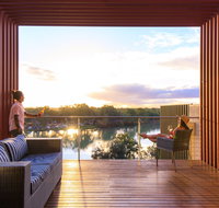 The Frames - Luxury Riverland Accommodation - Coogee Beach Accommodation