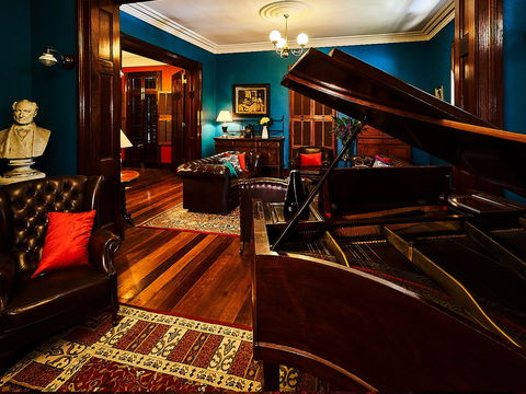 The Regents Park - Coogee Beach Accommodation 4