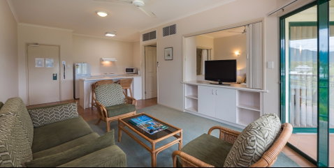 Tropic Towers Apartments - Coogee Beach Accommodation 7