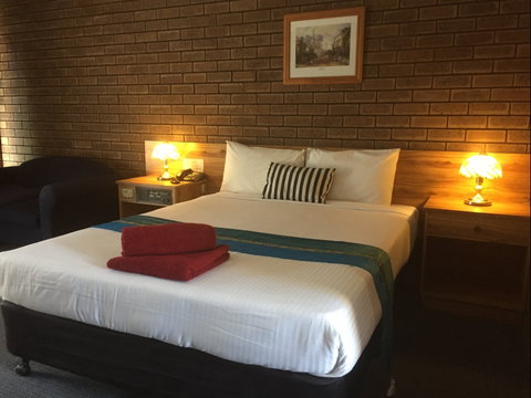 Albury Garden Court Motel - Coogee Beach Accommodation 2