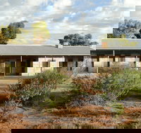 Alpana Station - Coogee Beach Accommodation