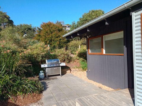Butler's Bend Holiday Villa - Coogee Beach Accommodation 3