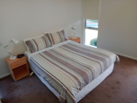 Butler's Bend Holiday Villa - Coogee Beach Accommodation 9