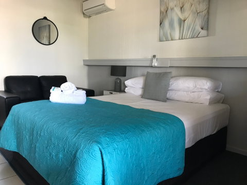 Charm City Motel - Coogee Beach Accommodation 4