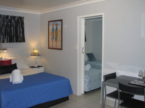 Charm City Motel - Coogee Beach Accommodation 5