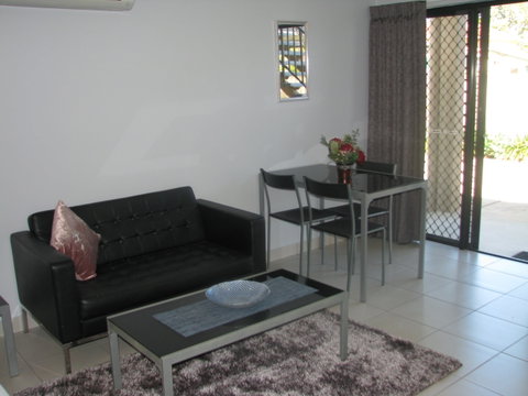 Charm City Motel - Coogee Beach Accommodation 9