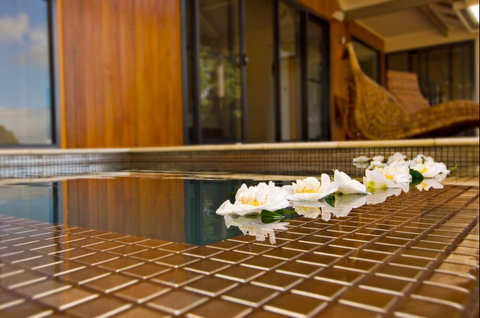 Chandeliers On Abbey - Coogee Beach Accommodation 2