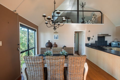 Curious Cottages - Coogee Beach Accommodation 2
