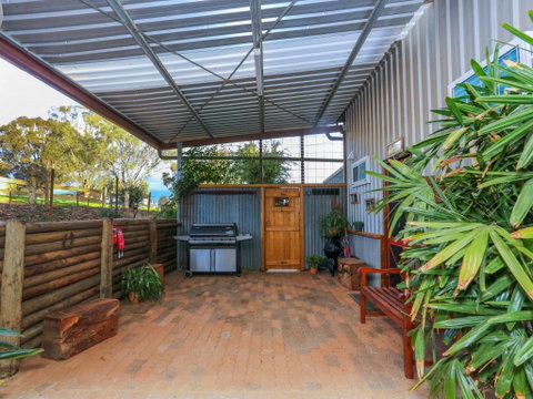 DCs Madra - Coogee Beach Accommodation 2
