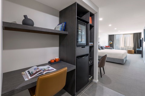 Deco Hotel Canberra - Coogee Beach Accommodation 2