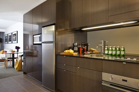 East Hotel + Apartments - Coogee Beach Accommodation 1