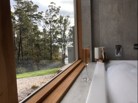 Fair Winds Tasmania - Coogee Beach Accommodation 2