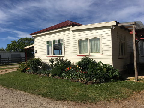 Fairview Bed And Breakfast Cottage - Coogee Beach Accommodation 0
