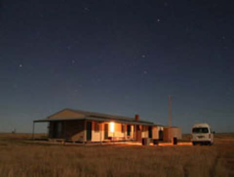 Food & Huts By Mt Oxley - Coogee Beach Accommodation 0