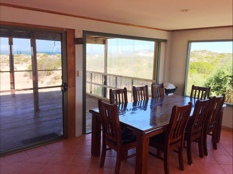 Fowlers Bay Beach House - Coogee Beach Accommodation 4