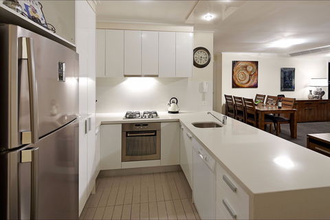 Gem Apartments Short Stay - Coogee Beach Accommodation 2