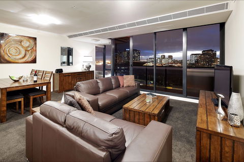 Gem Apartments Short Stay - Coogee Beach Accommodation 3