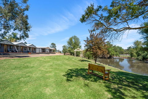 Horseshoe Tourist Park - Coogee Beach Accommodation 0