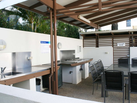 Indigo Blue Beachfront Holiday Apartments - Coogee Beach Accommodation 6