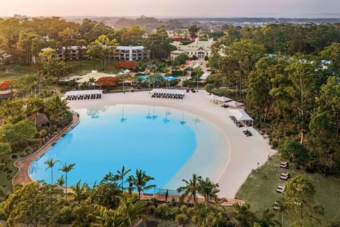 InterContinental Sanctuary Cove Resort - Coogee Beach Accommodation 1