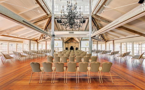 InterContinental Sanctuary Cove Resort - Coogee Beach Accommodation 6