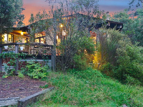 Kanimbla View Clifftop Retreat - Coogee Beach Accommodation 0